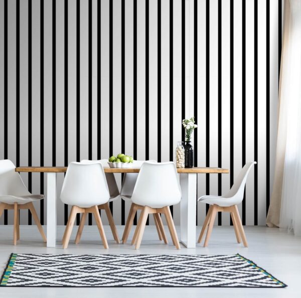 Black and white vertical lines