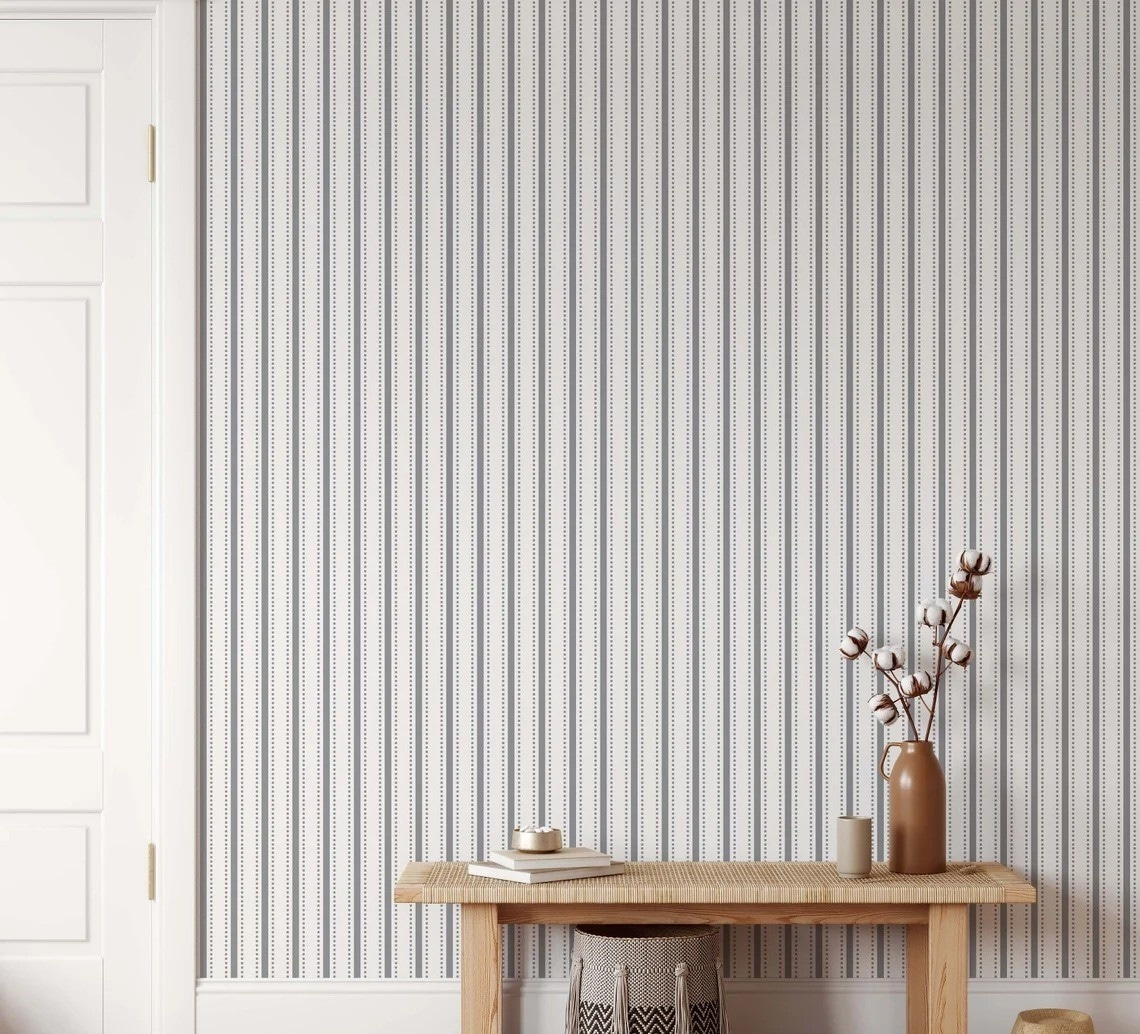 Elegant lines in soft contrast.