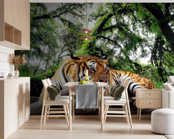 Tiger lying on a log u57805pik119m 600x480 - Tiger lying on a log - tegory