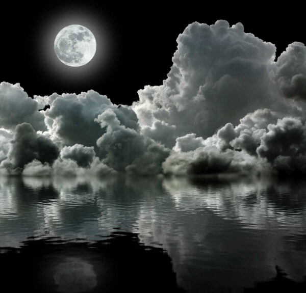 Moon over water with clouds and clouds u54519p 600x575 - Moon over water with clouds and clouds - tegory