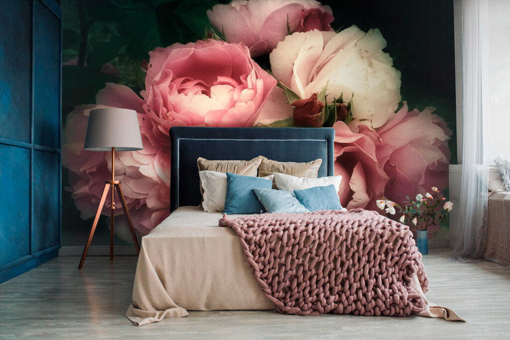 Group of pink and white roses