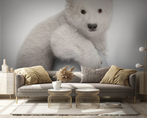 Polar bear holding a ball u77845pig9 600x480 - Polar bear holding a ball - tegory