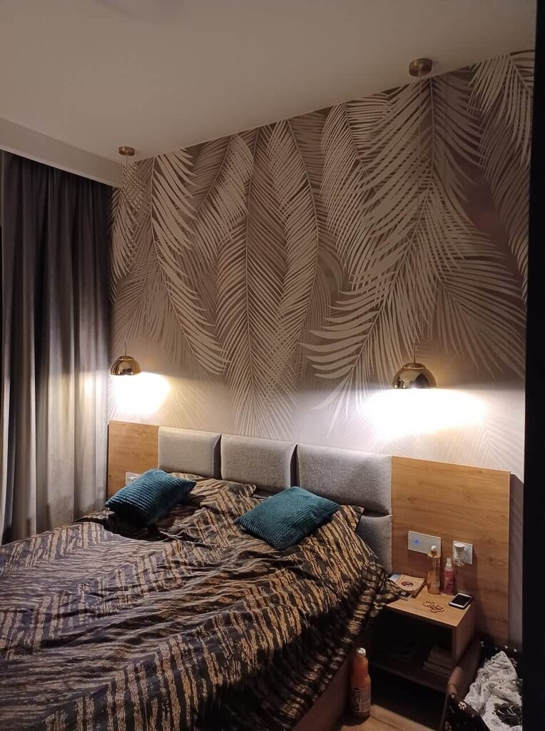 Image #1 from Isabella