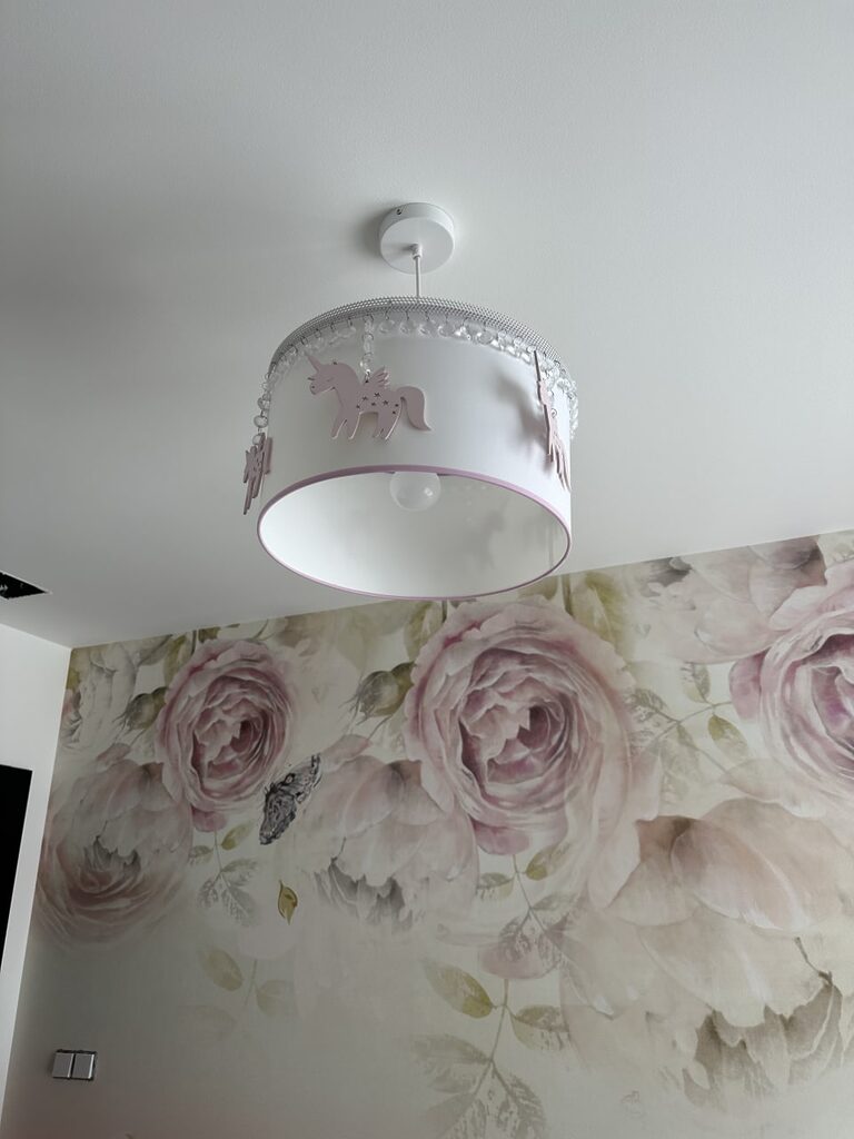 Image #1 from Amelia