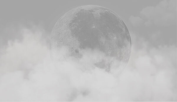 A moon in the clouds w00548v1p 600x347 - A moon in the clouds - tegory