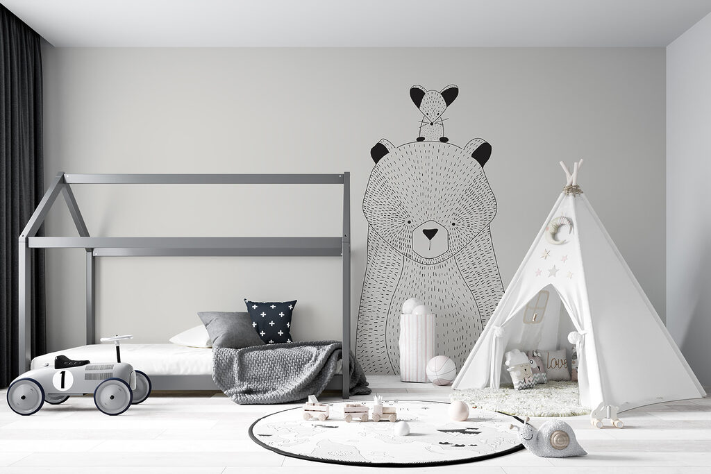 A bear with a mouse on its back u98483pir6mr 1024x683 - A bear with a mouse on its back