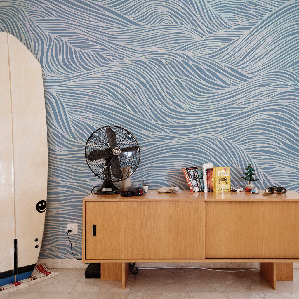 Blue and white wavy pattern