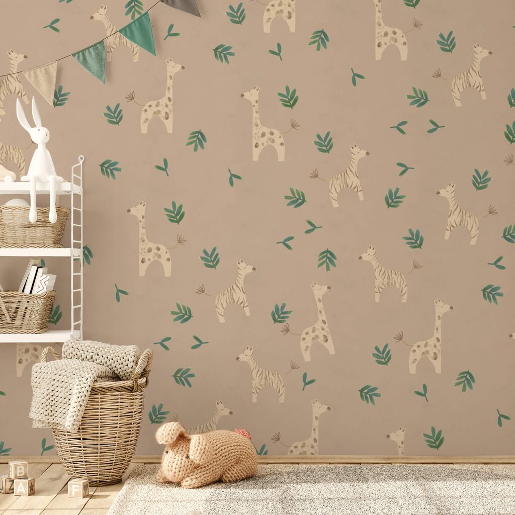 Pattern of giraffes and leaves Pattern of giraffes and leaves